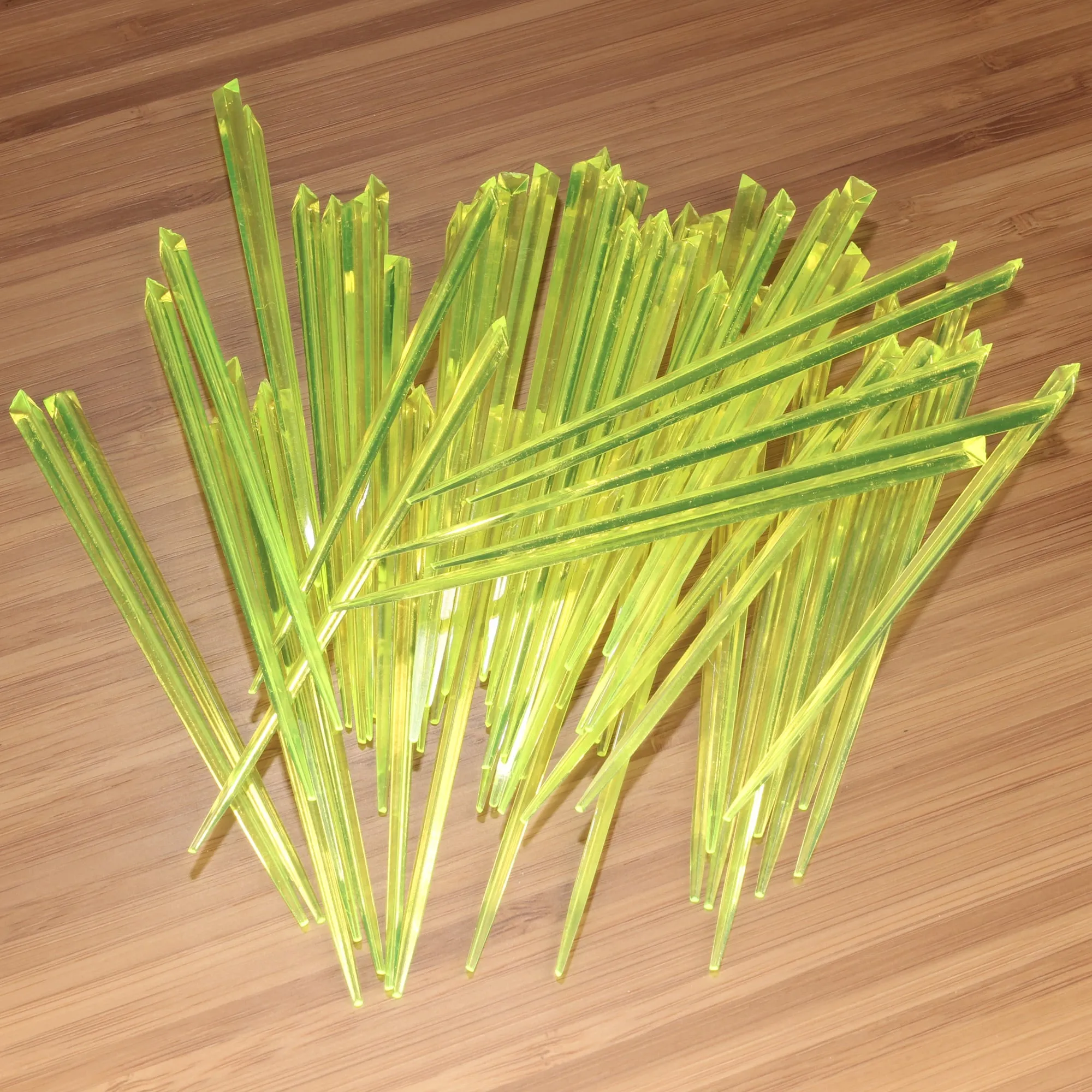 3.5" Triangular Prism Plastic Cocktail Picks