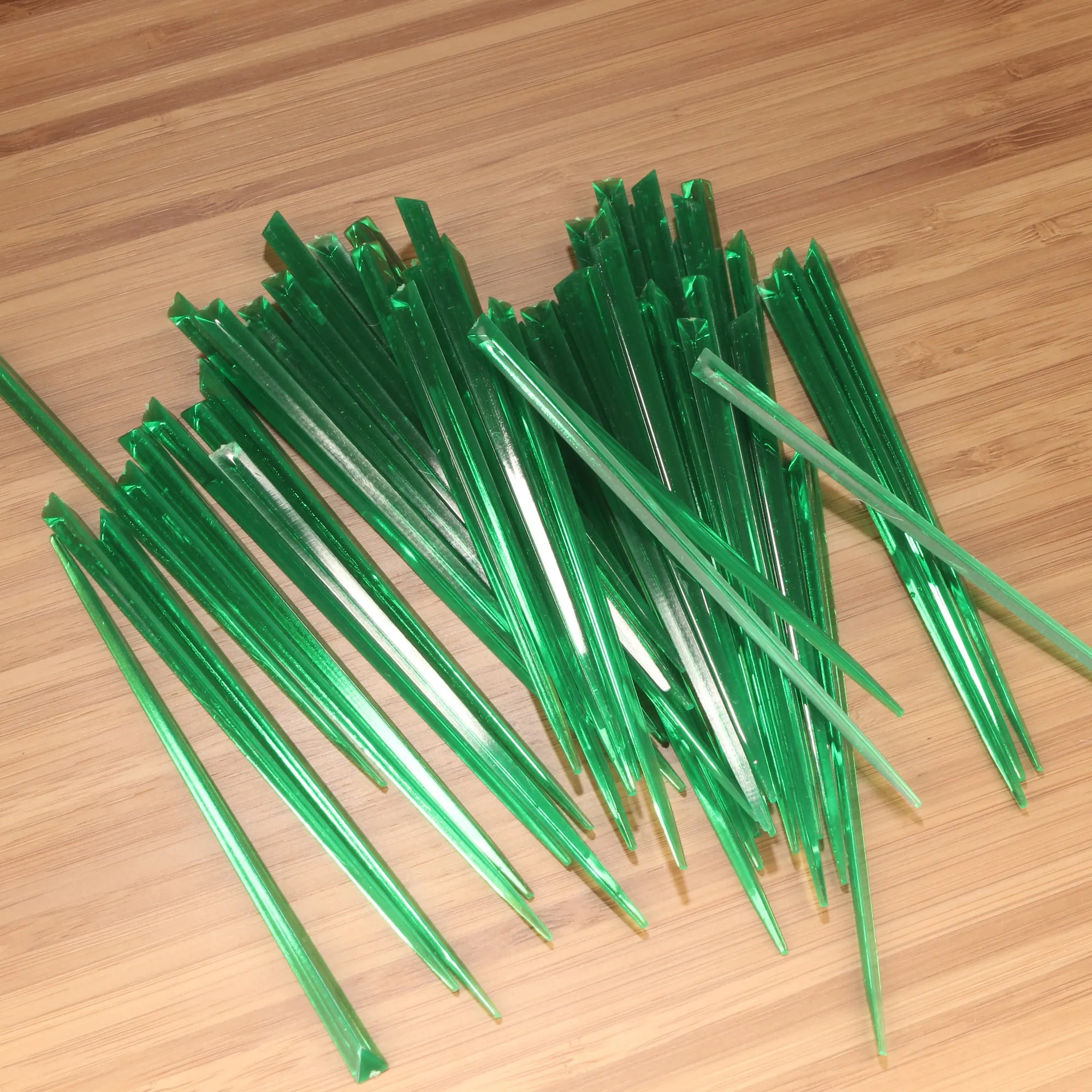 3.5" Triangular Prism Plastic Cocktail Picks