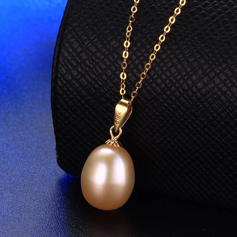 Elegant 18k Gold Cultured Freshwater Pearl Pendant