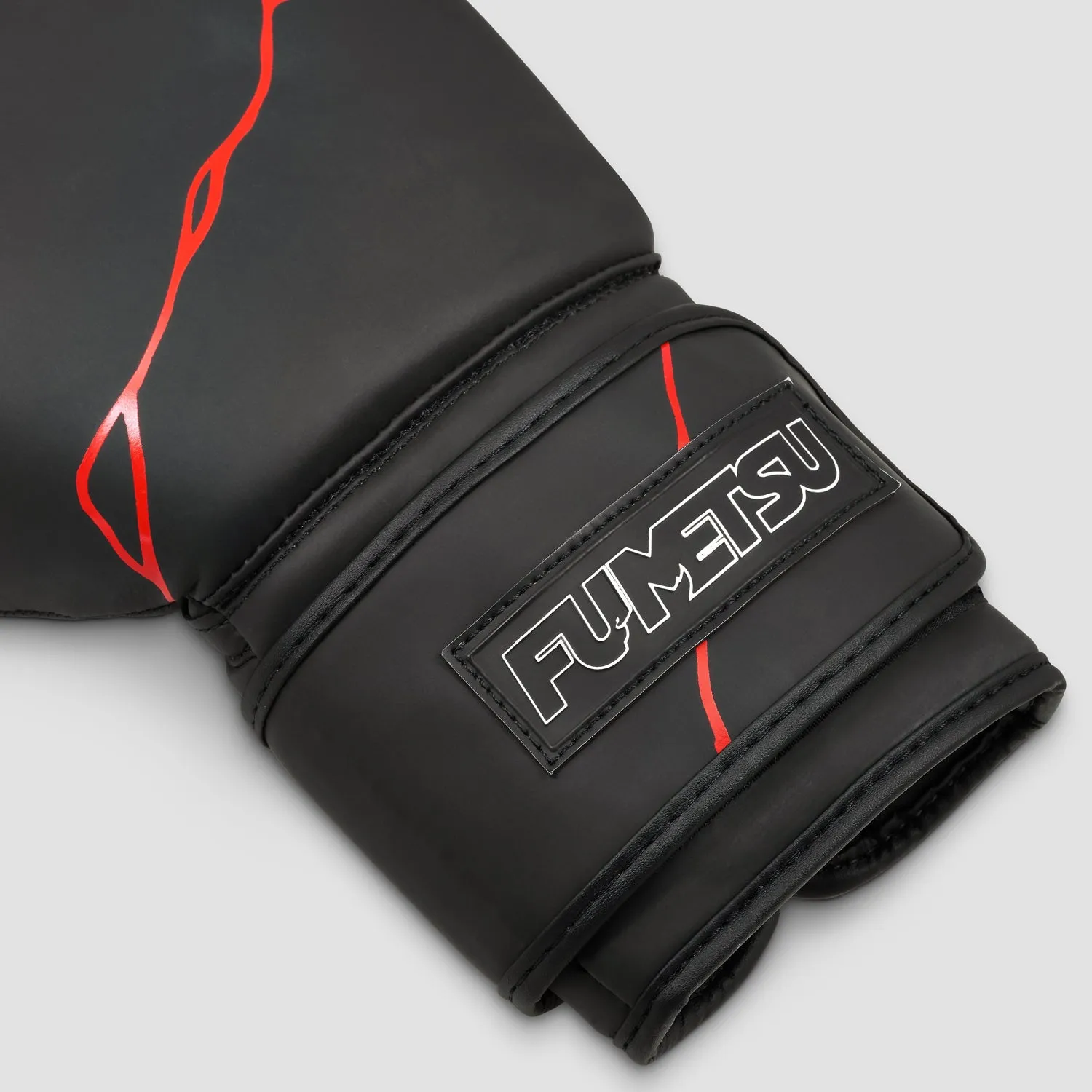 Fumetsu Kintsugi Boxing Gloves Black/Red