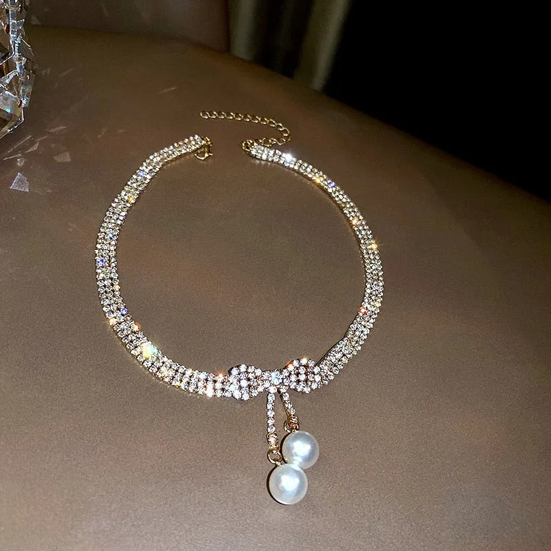 Golden Bowknot Rhinestone Choker Necklaces for Women Pearl Pendant Necklaces