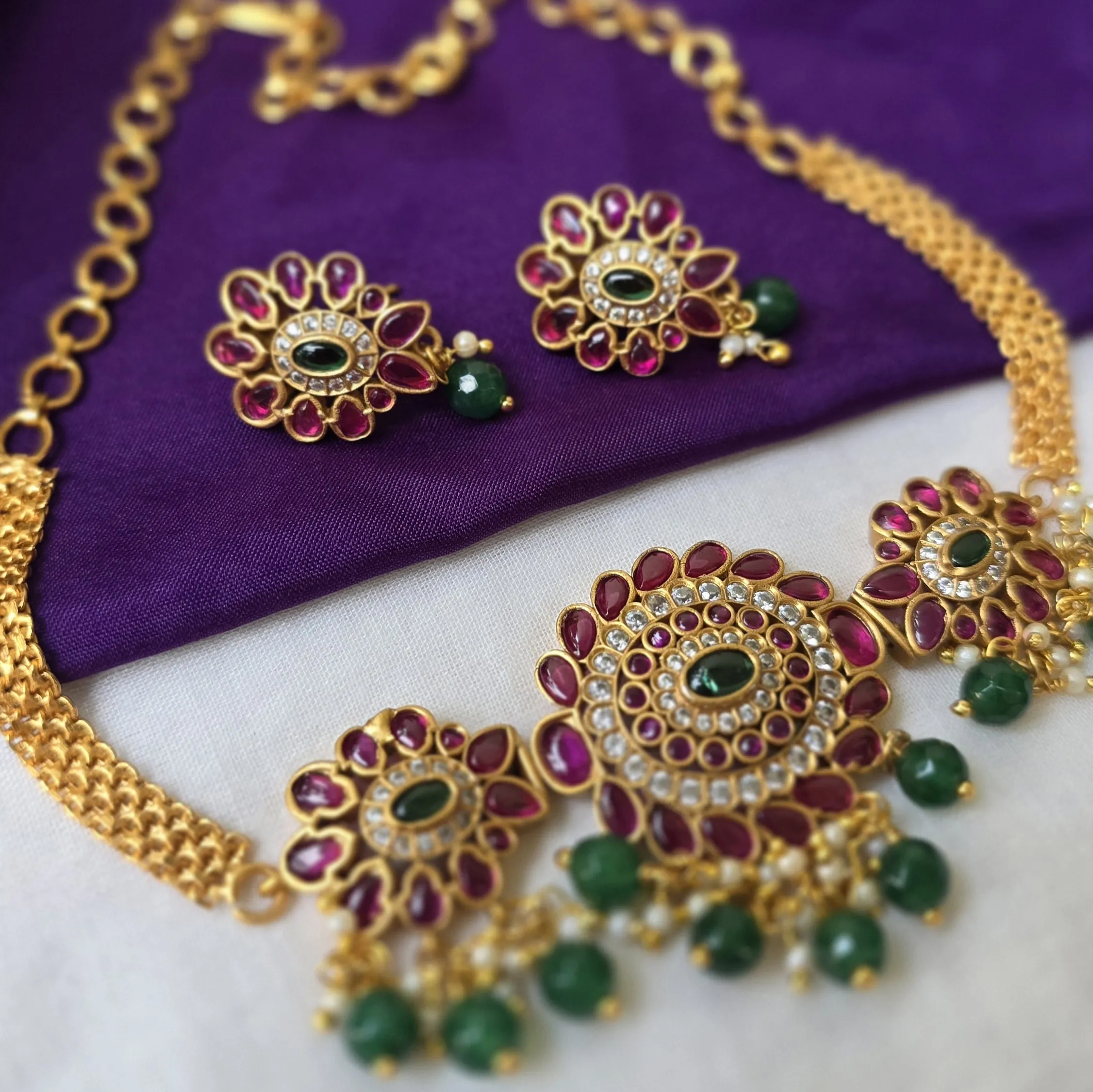 Green Bead Kemp Chokers