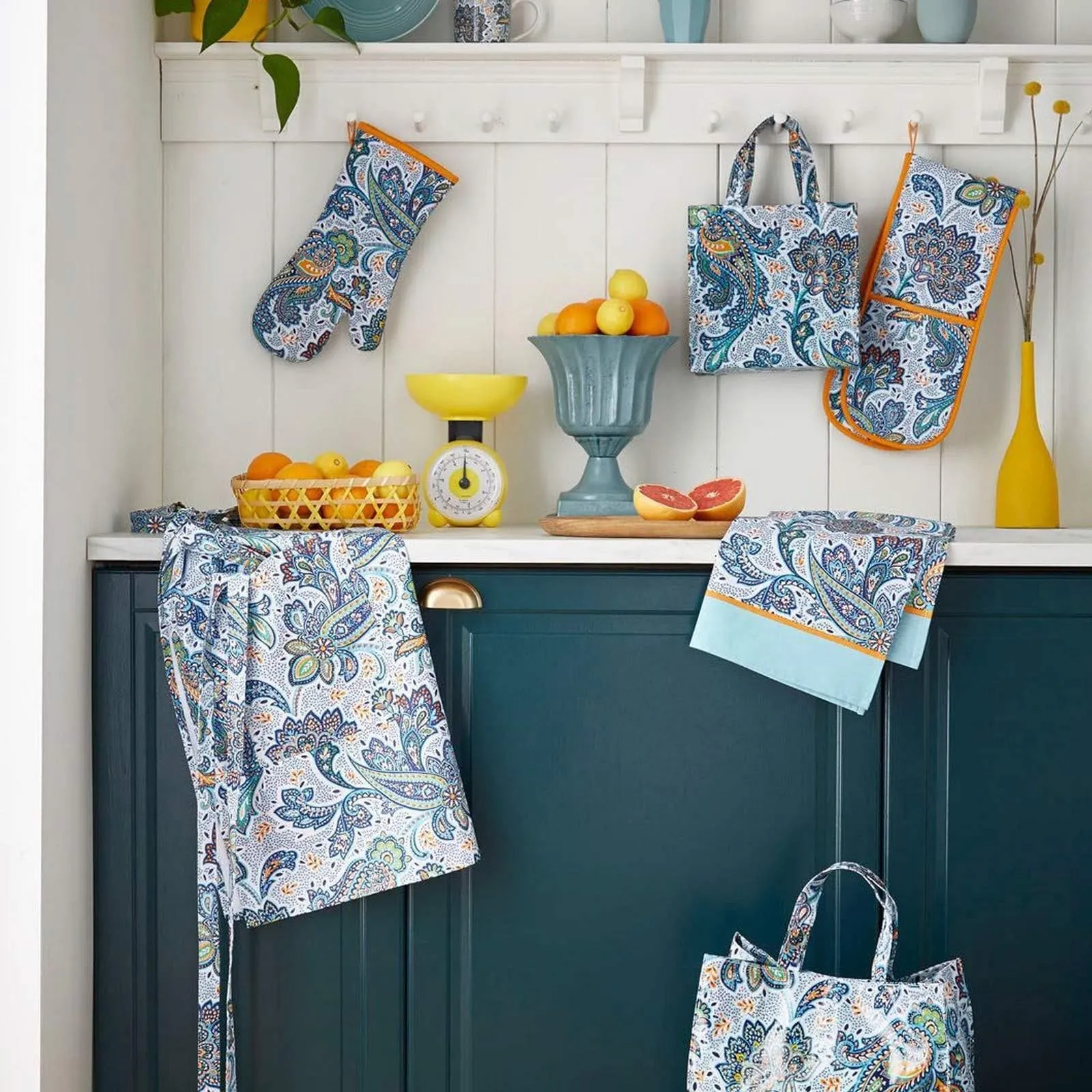 Italian Paisley Luxury Cotton Double Oven Glove