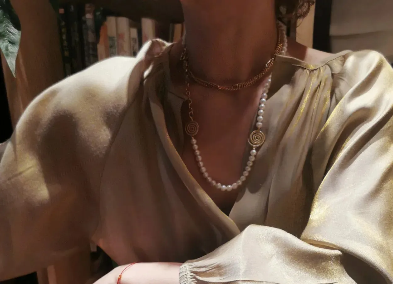 MAYTRENDS  -  Trendy Pearl Chokers Sweater Chain Necklace Jewelry for Women Party