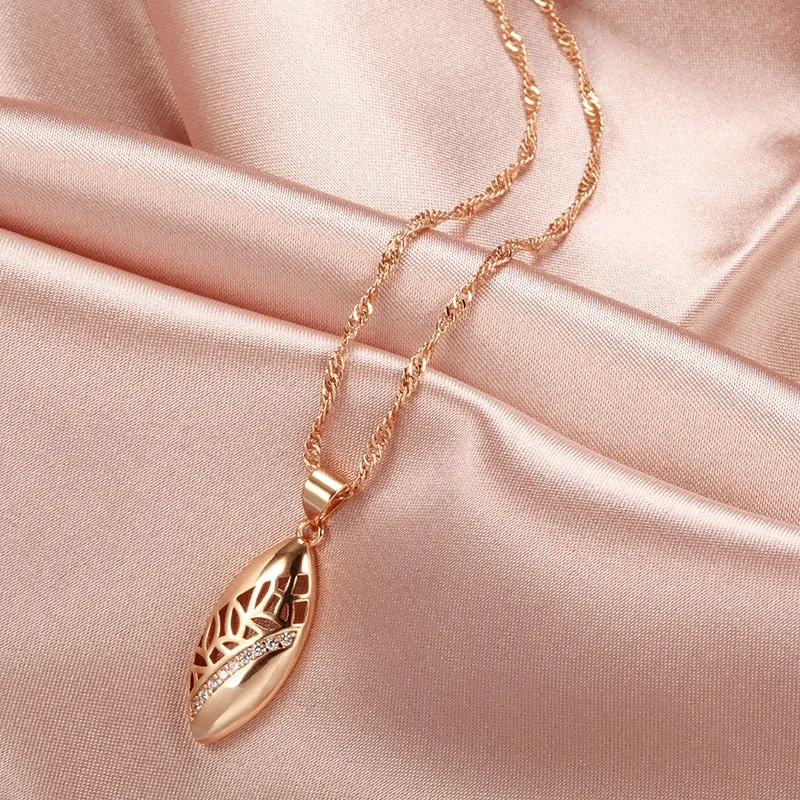 New Elegant Oval Pendant Necklaces With Natural Zircon Vintage Texture Women