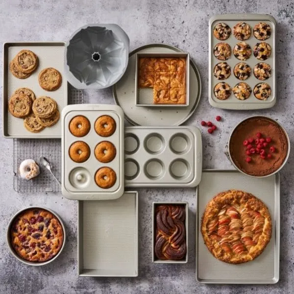 Non-Stick Doughnut Pan