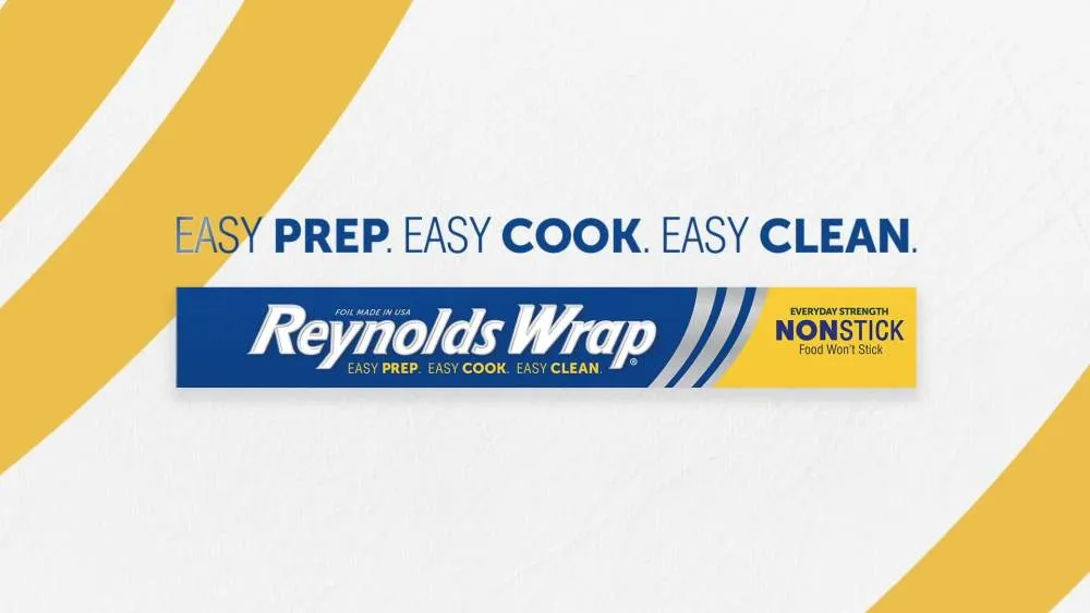 Reynolds Wrap Everyday Strength Non-Stick Aluminum Foil, 50 Square Feet