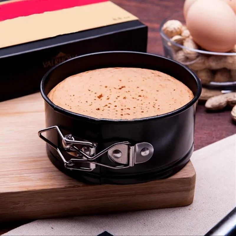 Round Shape Non-stick Cake Mold