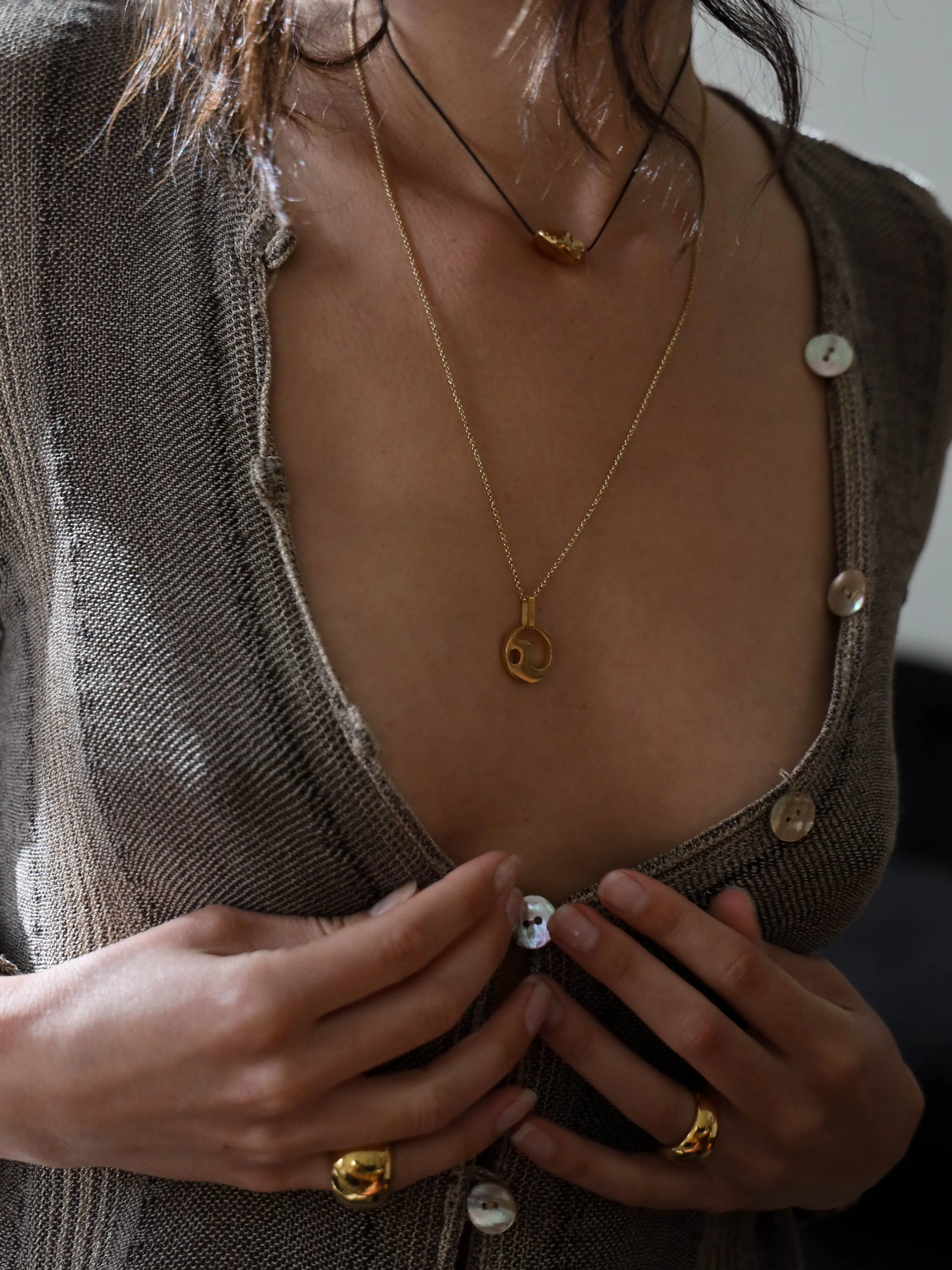Single Gold Pearl Necklace