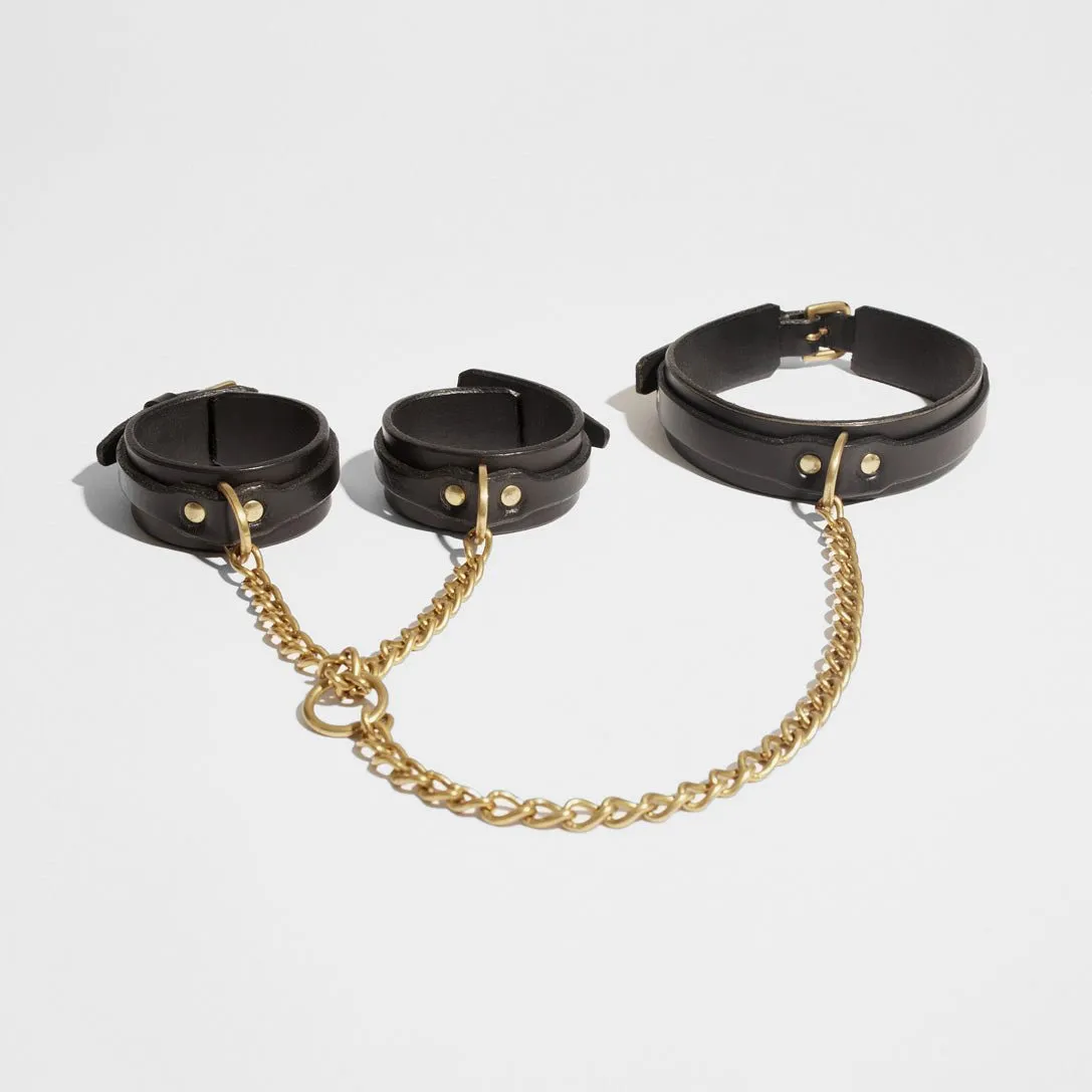 T - CHAIN COLLAR & CUFFS